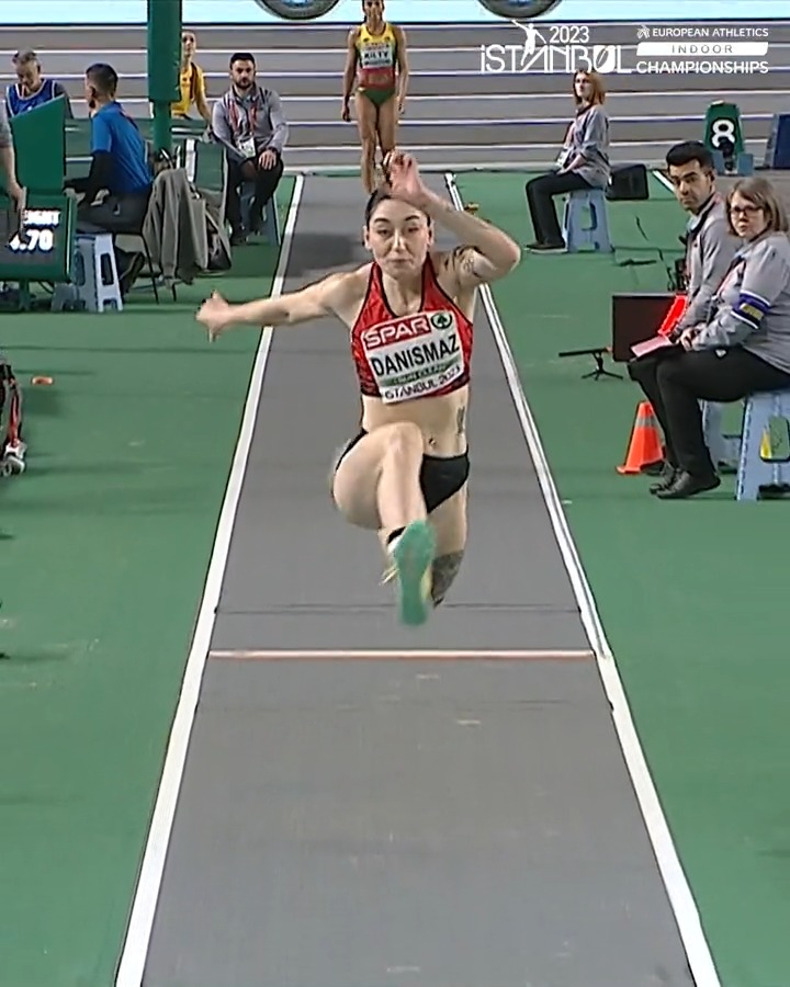 Turkish delight! 🇹🇷🇹🇷🇹🇷 Tugba Danismaz wins triple jump gold for Turkey in #Istanbul2023! 🙌