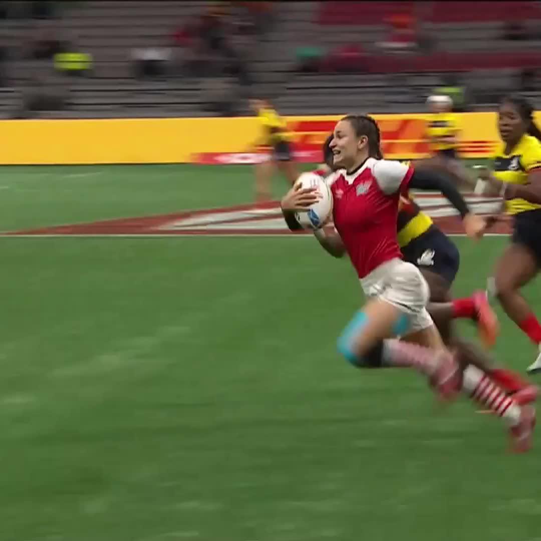Tryscorer extraordinaire JasmineJoyce doing what she does best ๐ #HSBC7s | #Canada7s | GB Rugby Sevens