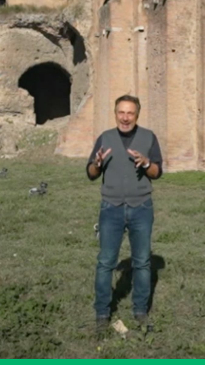 Fare la cacca di per sé non è un segno che sei contro l'ambiente; significa solo che sei vivo. Il trattamento dei rifiuti dovrà necessariamente diventare un processo produttivo, con gli escrementi come materia prima. #Sapiens con Mario Tozzi ⛏ #Rai3