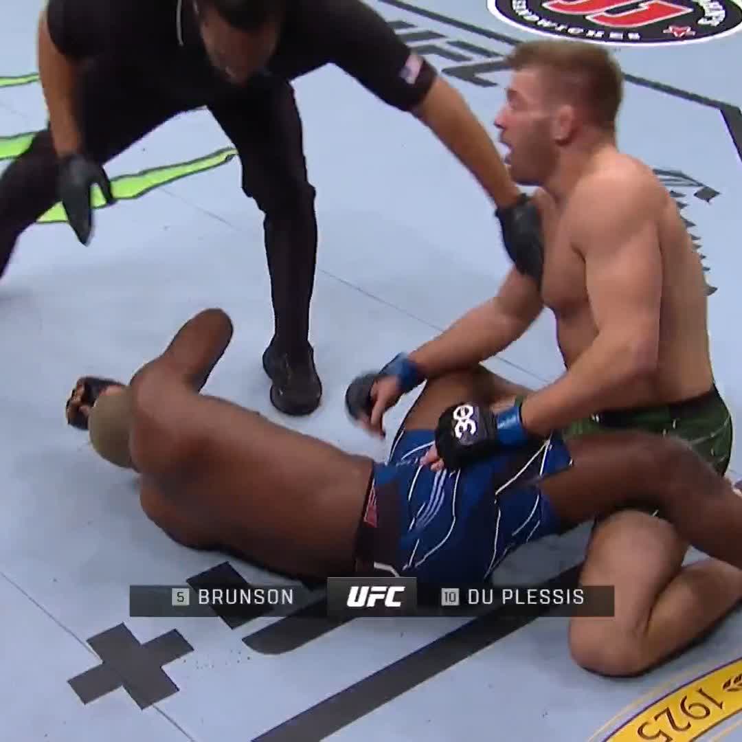 Brunson's team throws in the towel!! @DricusduPlessis will leave #UFC285 with the stoppage victory!