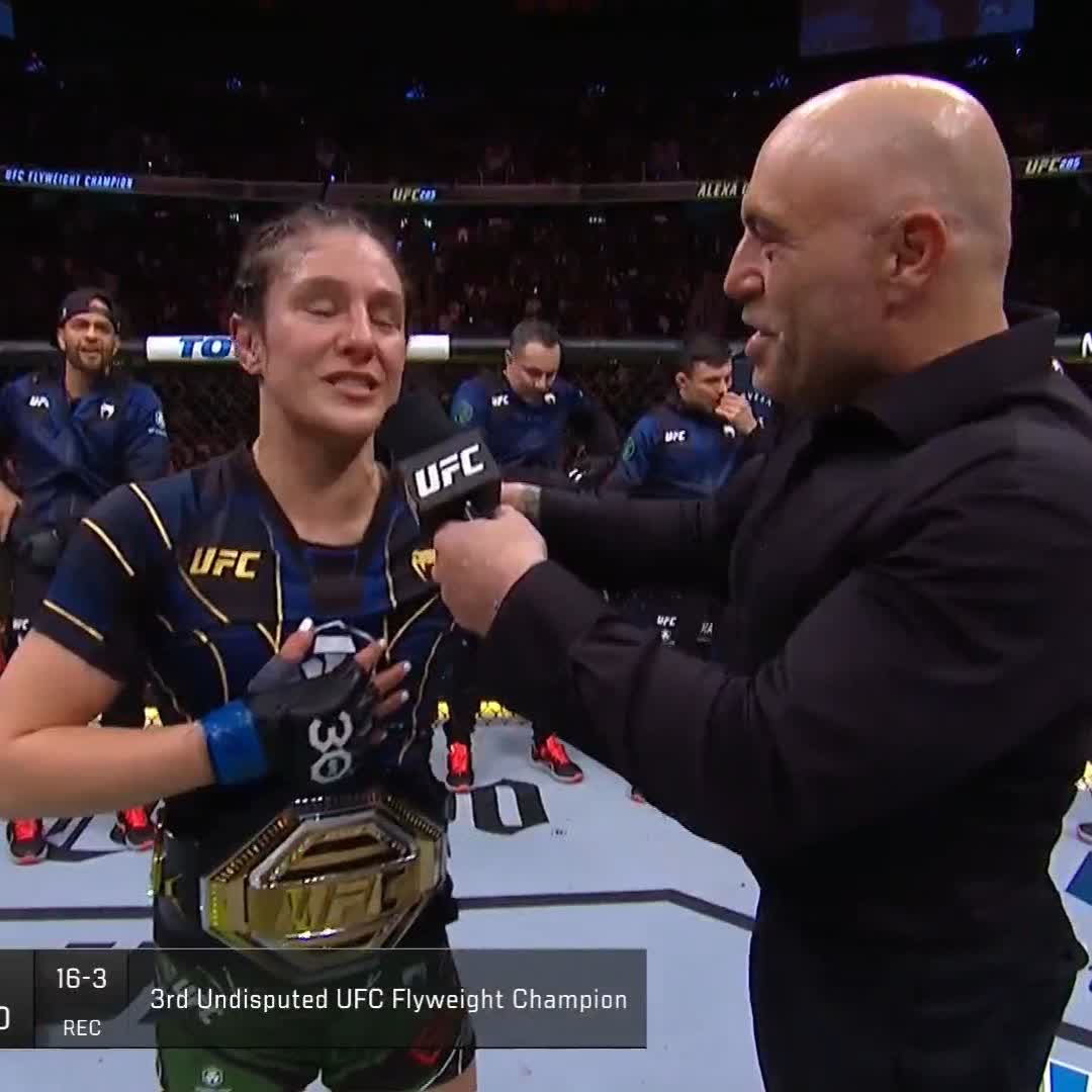 #ANDNEW FLYWEIGHT CHAMPION OF THE WORLD, alexa grasso 👏👏 #UFC285