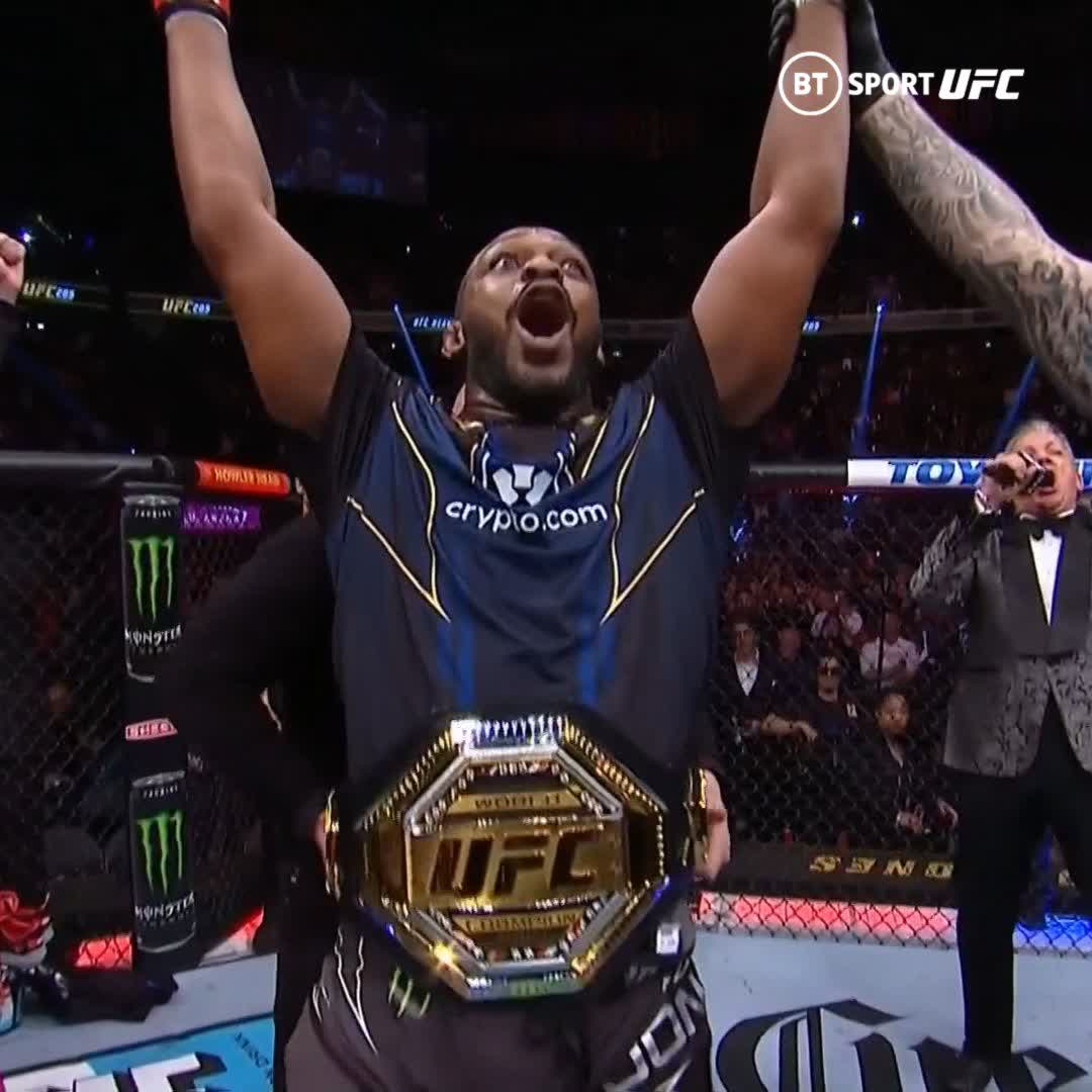 AND NEWWWWWWWWWWWWW!!! 🏆 Take a bow, Jonny Meat! 🐐 #UFC285