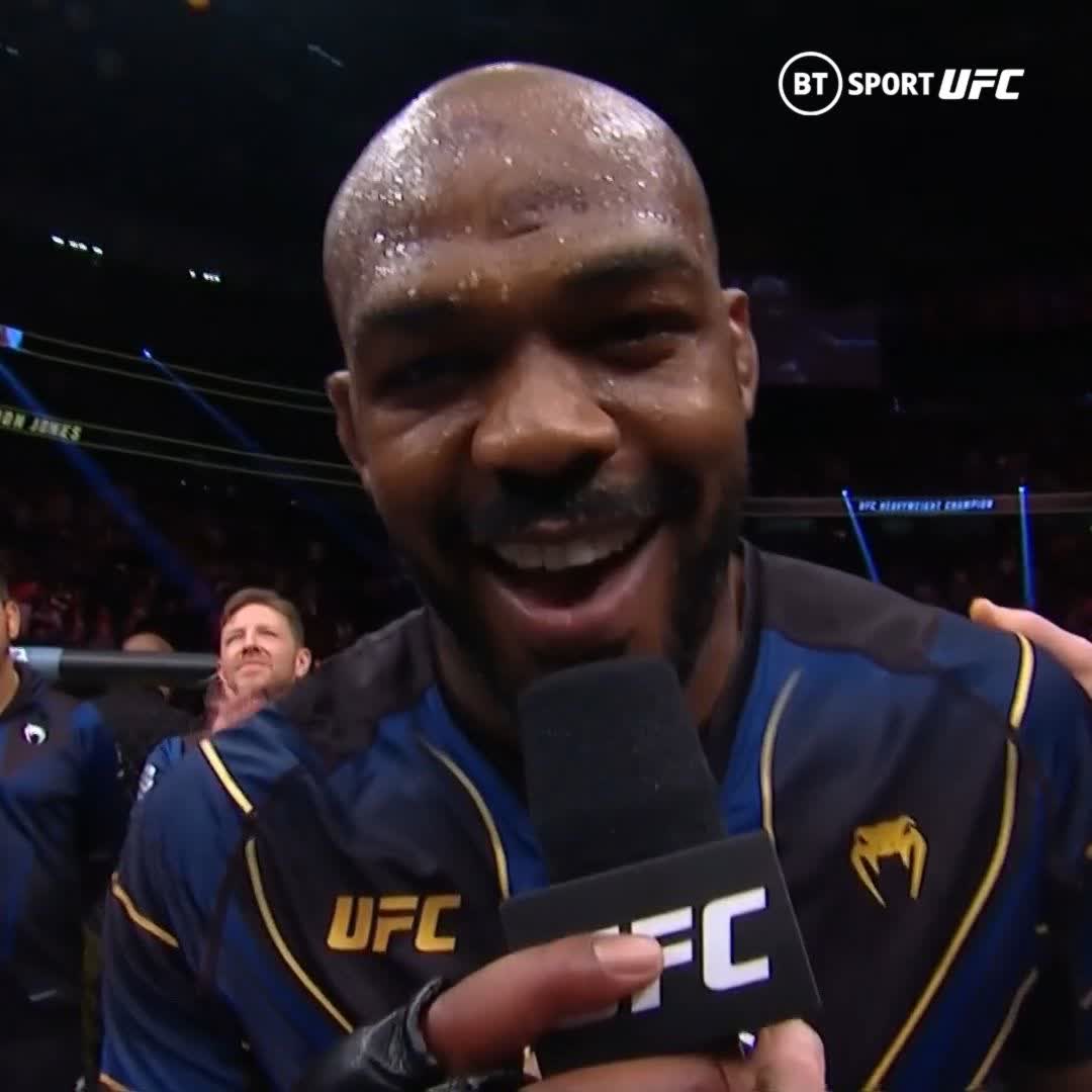 I can't stop watching this! Might be the funniest and low key most honest things Jon Jones has ever done in an interview! 🐐 #UFC285