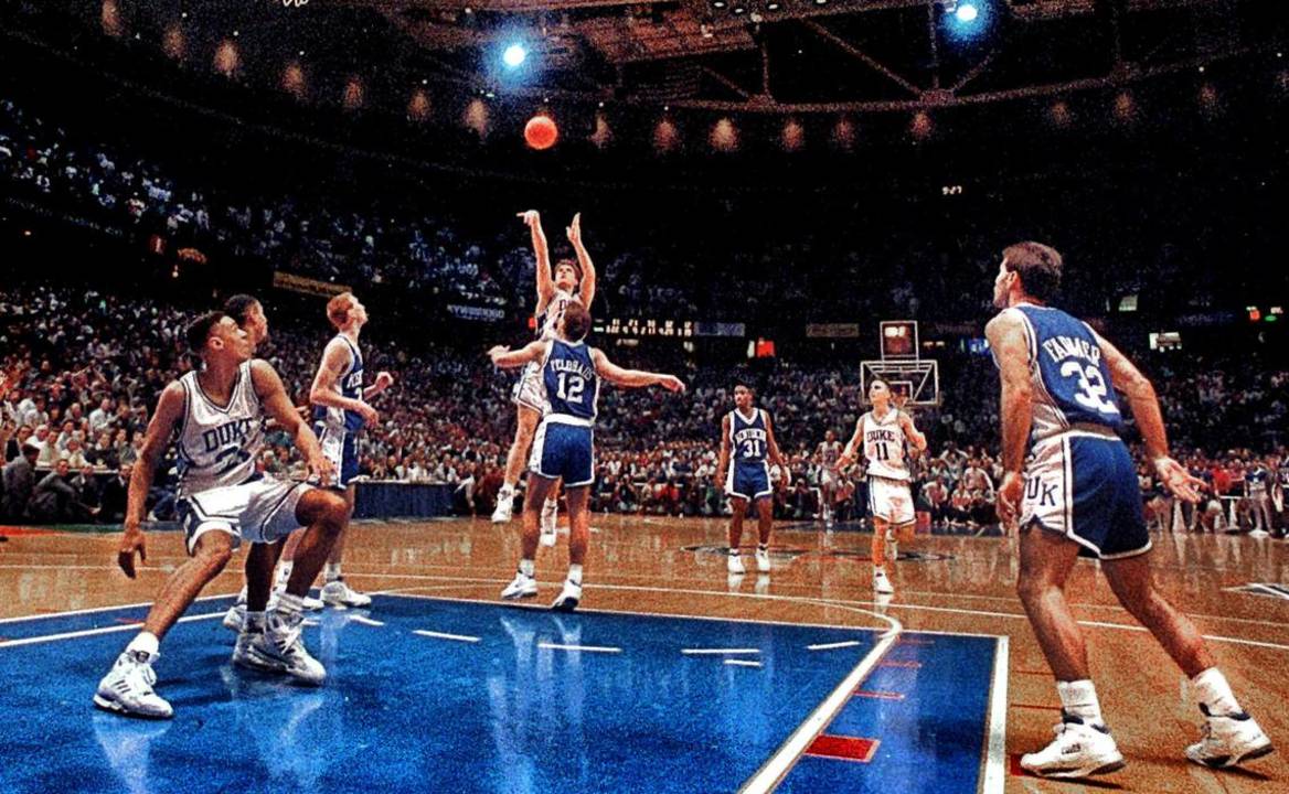The Christian Laettner shot. Forever iconic 🔥 Duke Men’s Basketball