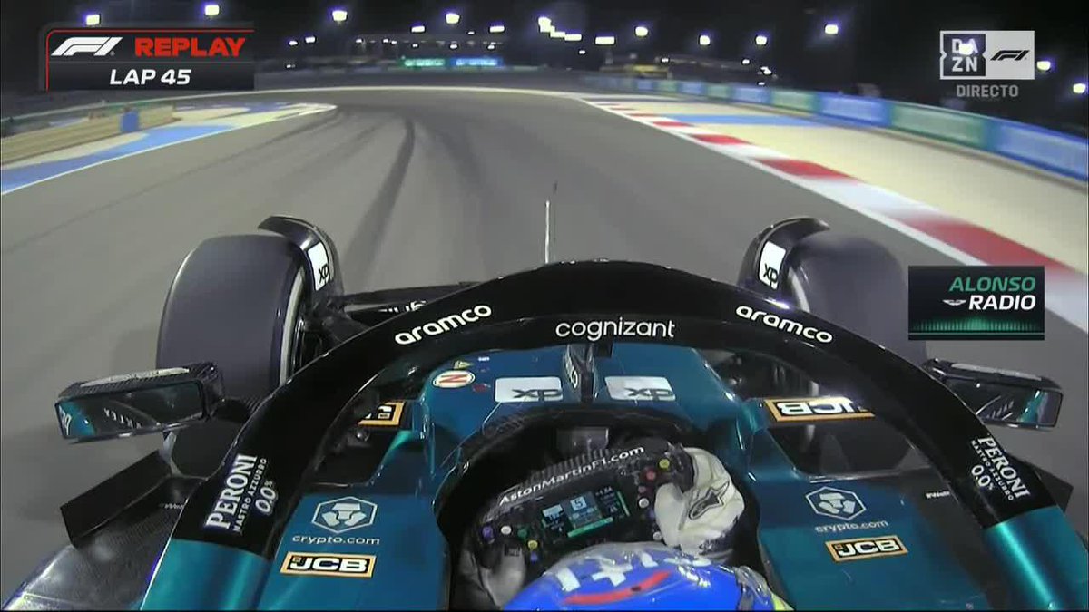 Y VA EL TÍO Y SUELTA POR RADIO "YES, BYE BYE!" Lo de Fernando Alonso es un espectáculo #BahreinDAZNF1 🇧🇭
