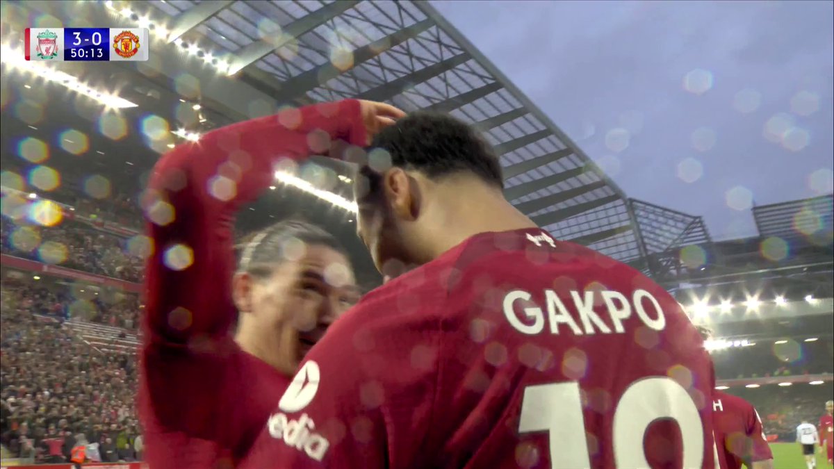 Gakpo adds a THIRD with stunning finish past De Gea 🤯✅