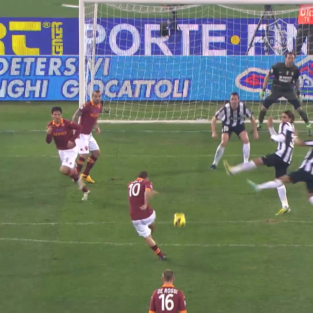 #GoalOfTheDay | Francesco Totti vs Juventus (2013)