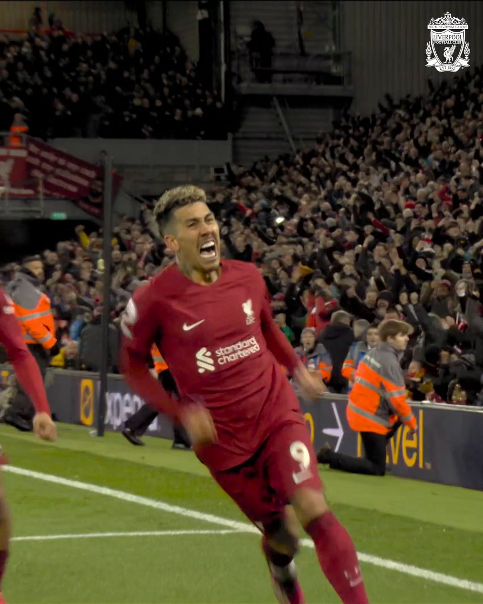 A special moment for Bobby in front of the Kop ❤️