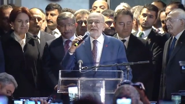 Cumhurbaşkanı adayımız Sayın Kemal Kılıçdaroğlu'dur, hayırlı olsun.