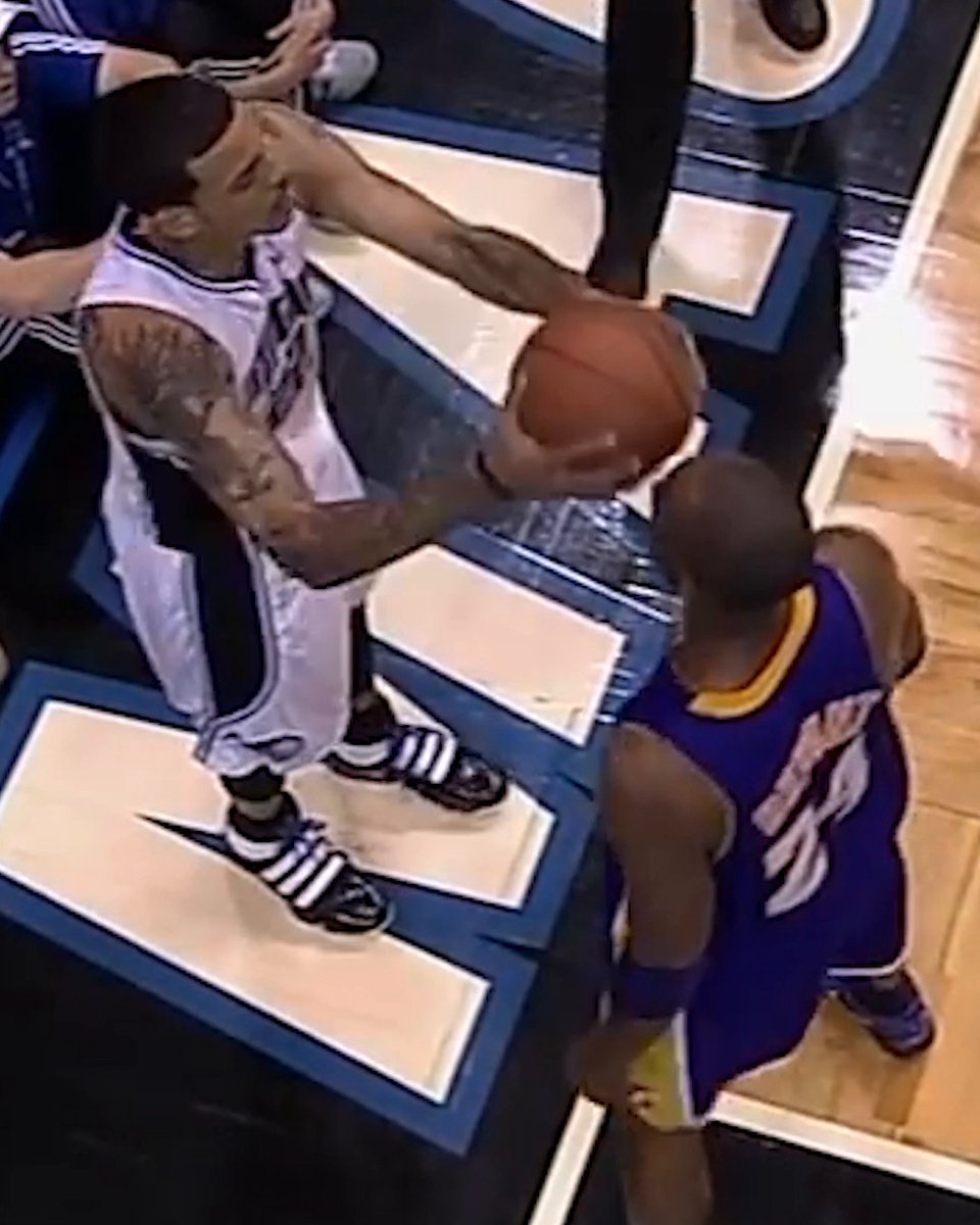 13 years ago today, Kobe didn't flinch 🐍