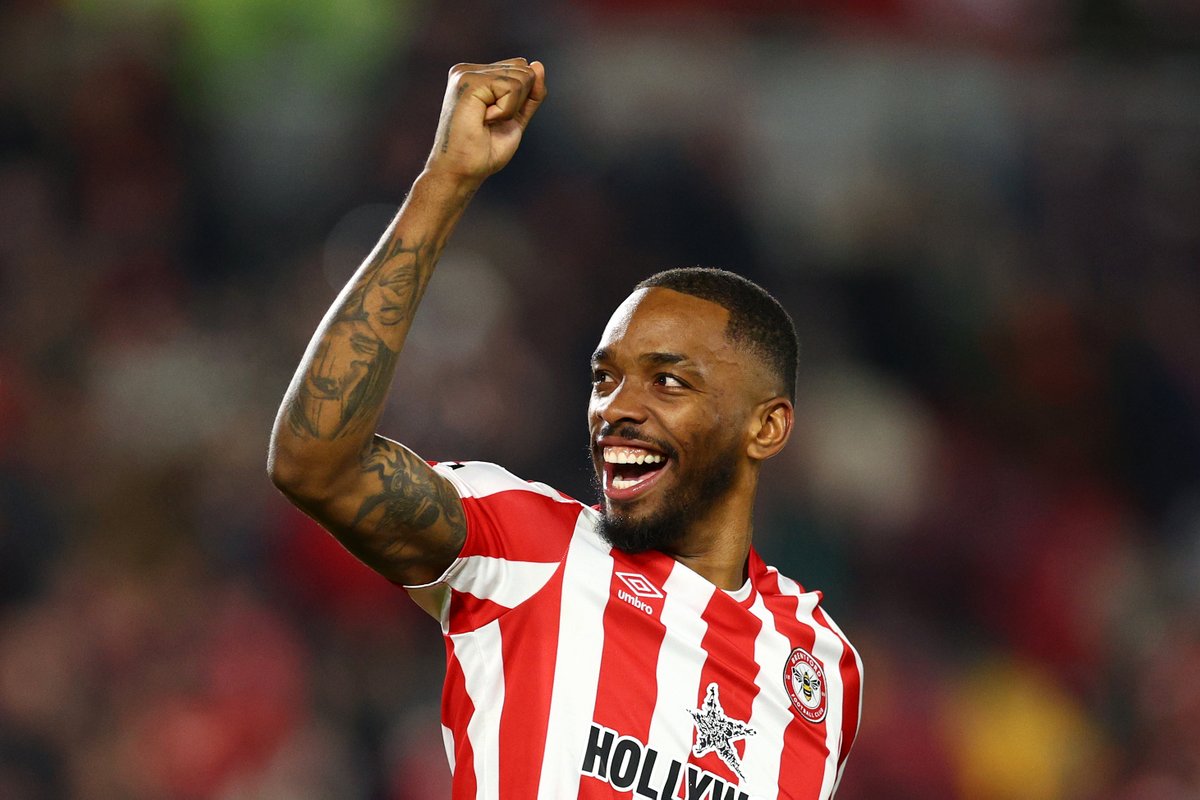"The structure of this club is its biggest weapon" @MirrorDarren speaks to Brentford FC technical director Lee Dykes about the club's "Moneyball" philosophy and the success it has brought it.