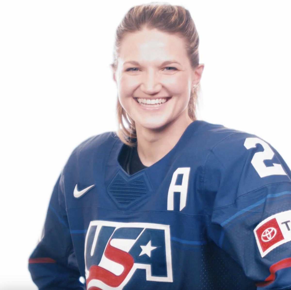 Our “why” is to play for and inspire the next generation to achieve greatness. Happy #InternationalWomensDay to the incredible women who lace up the skates, throw on the stripes, pick up the clipboard, or support from behind the glass!