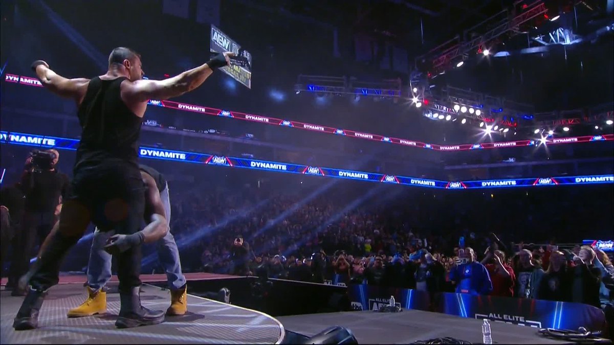 .QT Marshall from outta nowhere! Watch #AEWDynamite LIVE on TBS!