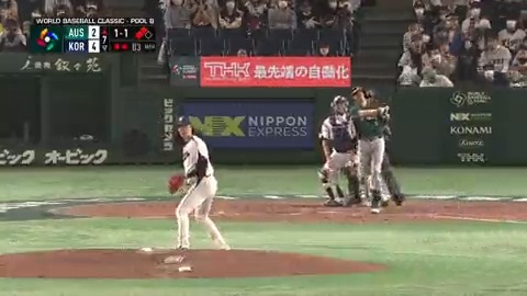 Dueling go-ahead 3-run homers! Australia regains the lead over Korea in the #WorldBaseballClassic!
