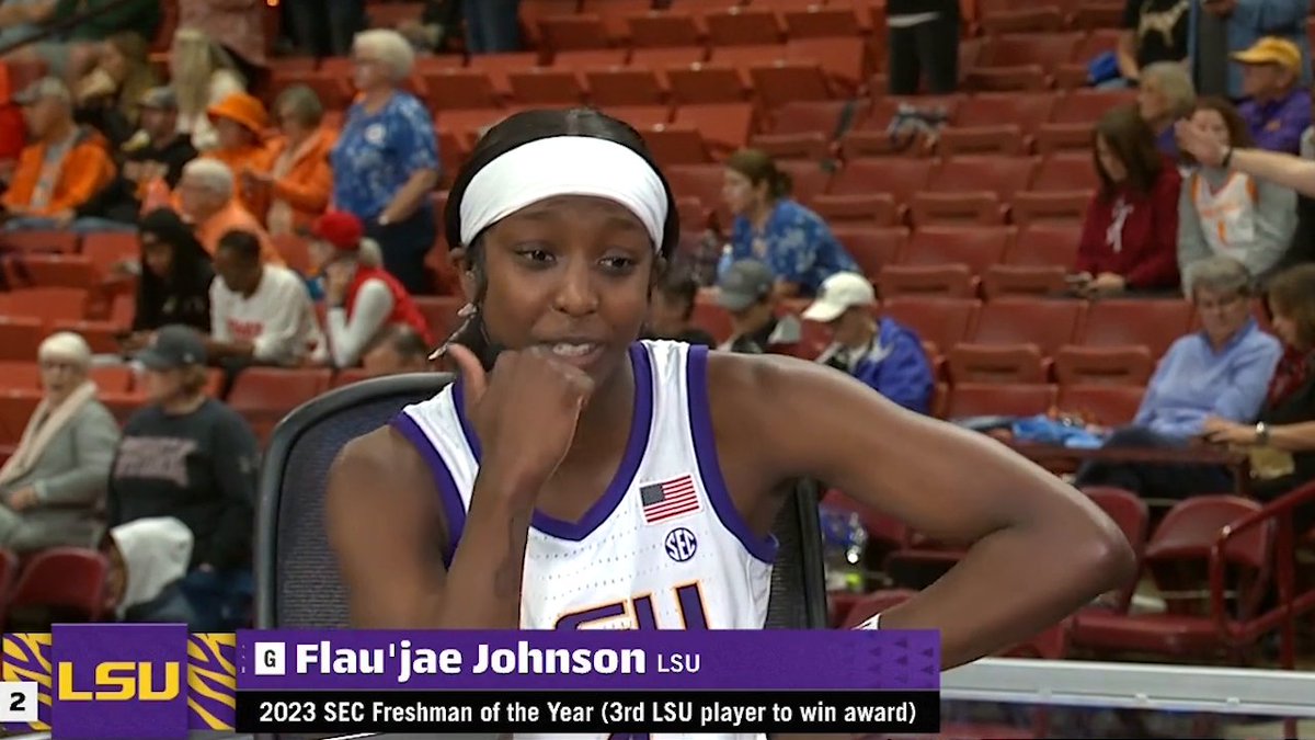 Flau'jae Johnson spits some dope bars after LSU victory Her father was rapper Camoflauge, who passed away in 2003 🙏