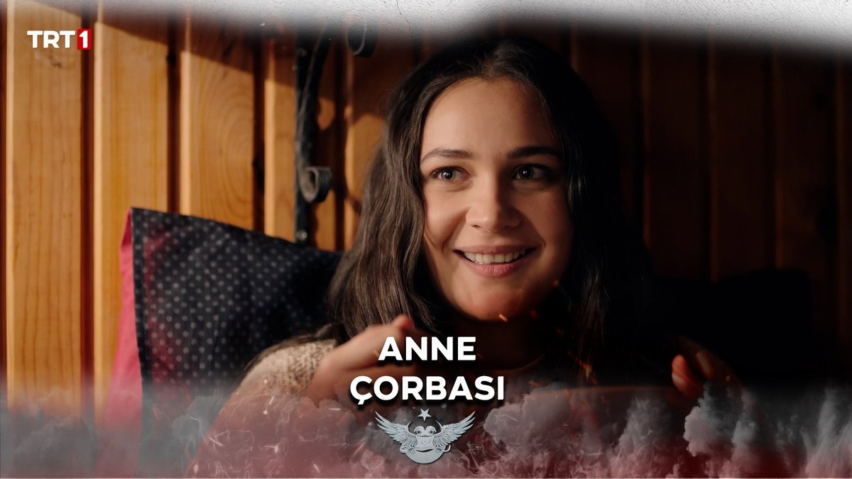 Nadia’nın çorba ile imtihanı 😊 #ŞehitlerÖlmez #AlSancakDizisi TRT 1