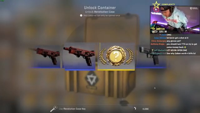 UNBOXED MY FIRST PAIR OF GLOVES IN CSGO!