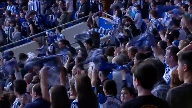 ยฟQuรฉ significa la Real Sociedad Fรบtbol?ยฟCรณmo es su gente?ยฟ Y su ciudad? ๐ง Todas las respuestas te las da Rafael Escrig en un 'Dorsal Doce' en el que ha querido participar una LEYENDA โช๐ต... ยกYA en DAZN! ๐ฌ