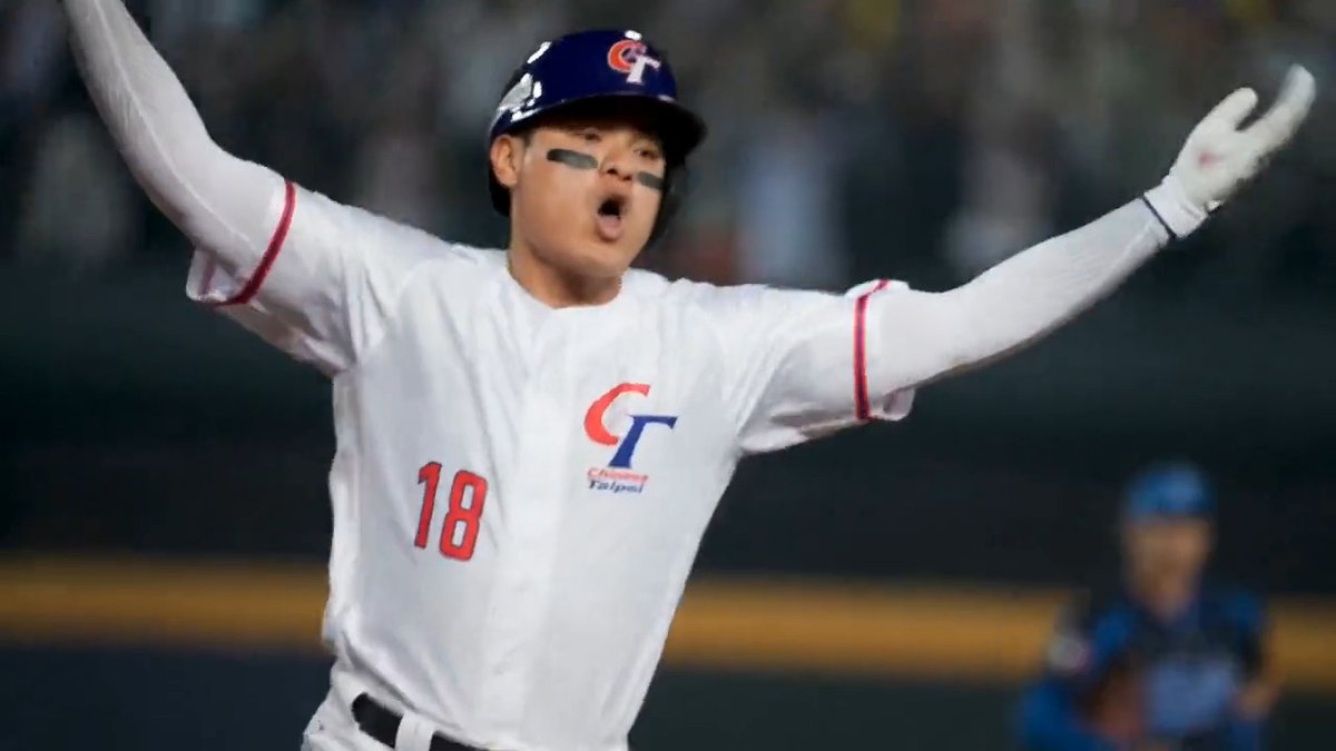 All the emotion from Yu Chang. 😤 #WorldBaseballClassic
