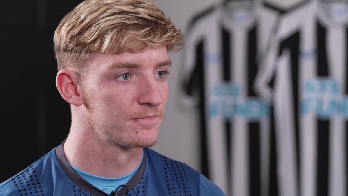🗣️ "My whole life has been at Everton... I was a massive part in keeping the club up, so for them to not even show me any credit or thank me, it hurt me a little bit." 😧 Anthony Gordon speaks to Sky Sports about his January transfer from Everton to Newcastle ⤵️