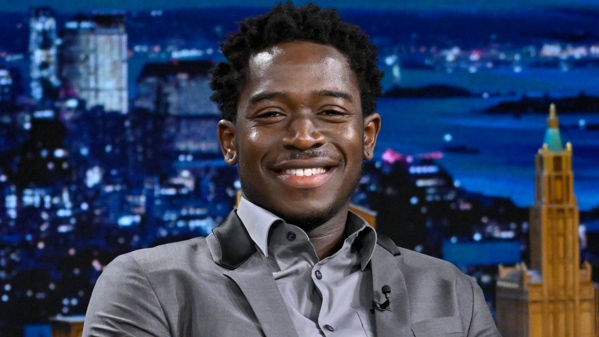 Damson Idris’ mom has trouble differentiating his acting from his real life 🤣 #FallonTonight