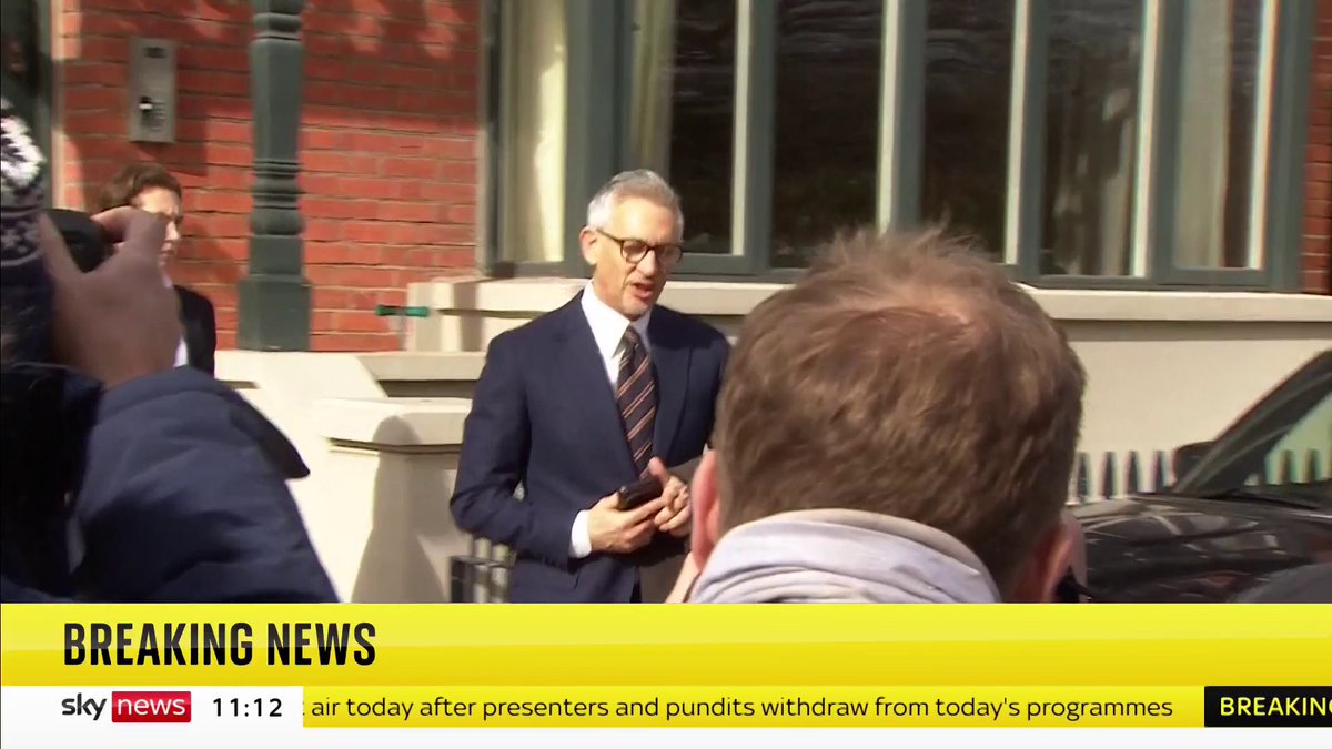 BREAKING: Gary Lineker is seen leaving his house this morning after it was announced Match of the Day will go ahead tonight without a presenter, pundits or BBC commentators Latest: 📺 Sky 501, Virgin 602, Freeview 233 and YouTube
