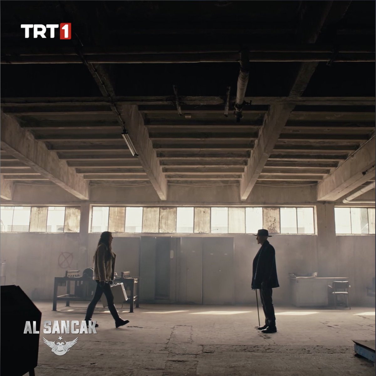 “Nadia sahalara geri dönüyor…” #AlSancakDizisi yeni bölümüyle perşembe 20.00’de TRT 1’de!