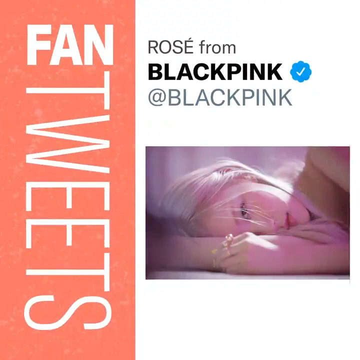 .BLACKPINKOFFICIAL #ROSÉ reading #FanTweets about her debut #SingleAlbum 🥹 ROSÉ SOLO ANNIVERSARY #TwoYearsWithR #챙더그라운드_이주년_축하해