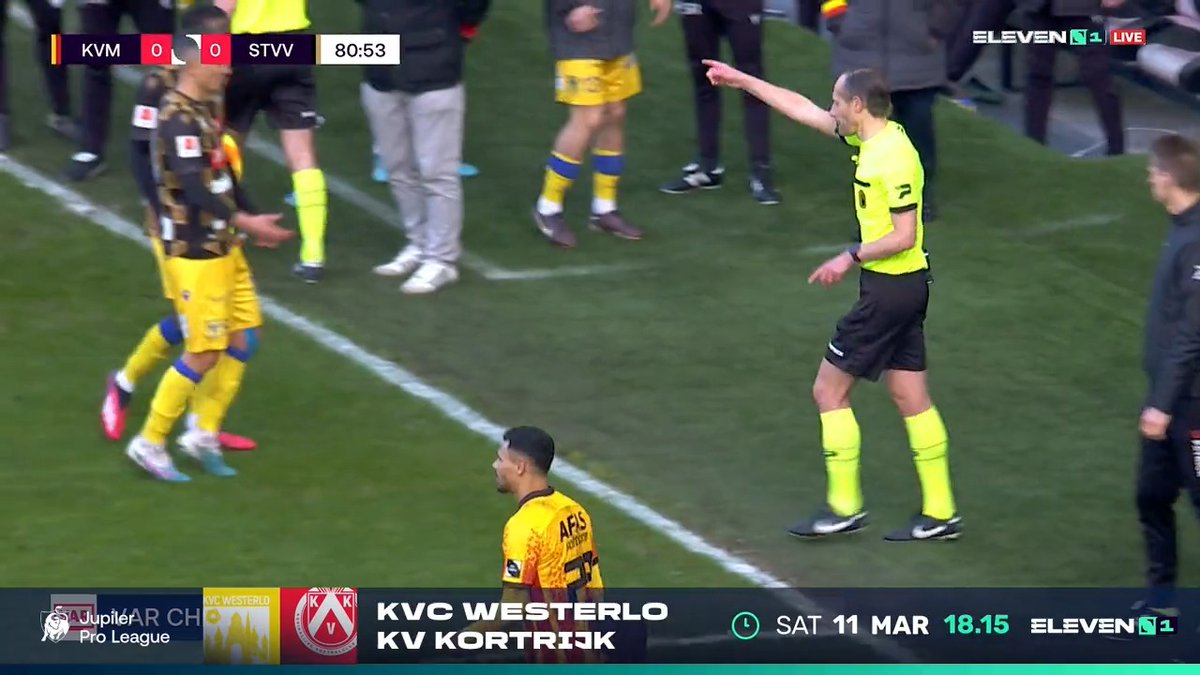 ⚠️ | De bal gaat op de stip na handspel van Taichi Hara. 🔍 #KVMSTV