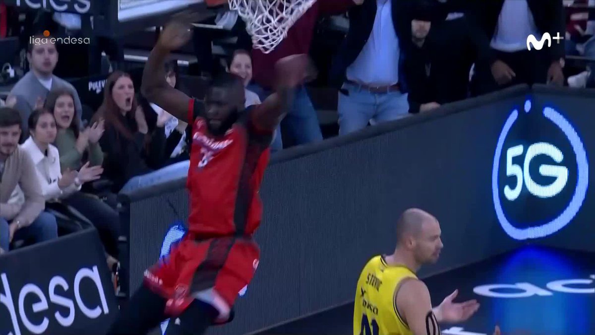 En bucle con esta jugada porque no sé qué me maravilla más... 😱 🎩 𝘼𝙨𝙞𝙨𝙩𝙚𝙣𝙘𝙞𝙖 de Lluis Costa Martinez 💪 𝙈𝙖𝙩𝙚 de youssoupha ndoye 📺 Movistar Plus+ #LigaEndesa #ListosParaRomperla
