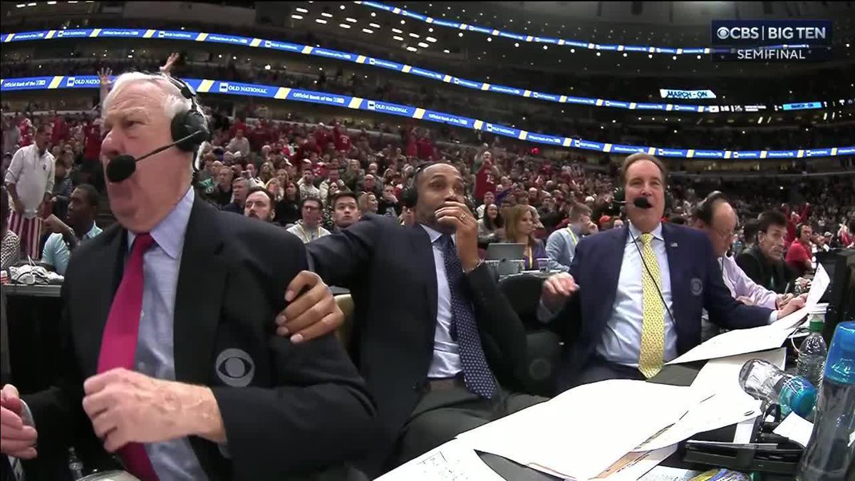 The reaction was almost as good as the dunk. 🤣 #B1GMBBT x Big Ten Men's Basketball