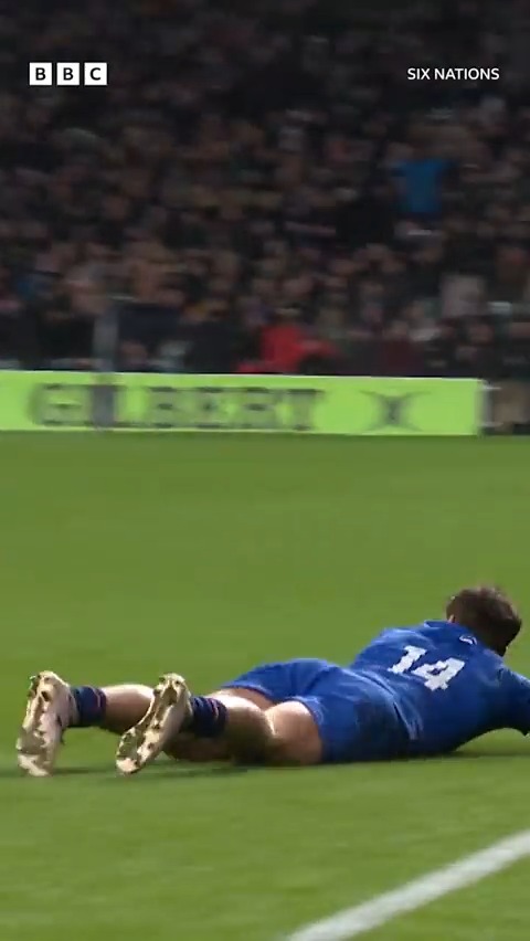 Absolutely clinical from France on a record breaking day at Twickenham. 🔥 #BBCRugby #ENGvFRA #SixNations