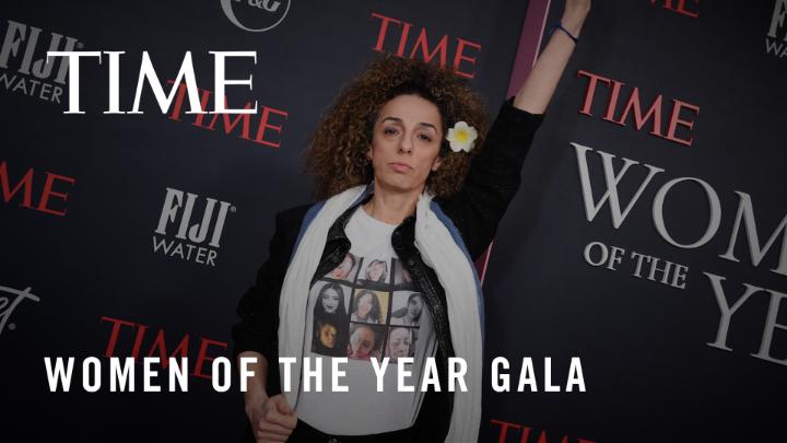 Watch: “They are wounded but unbowed, unbreakable.” Iranian dissident Masih Alinejad (Masih Alinejad 🏳️) dedicated her toast to the women of Iran at the TIME Women of the Year Gala