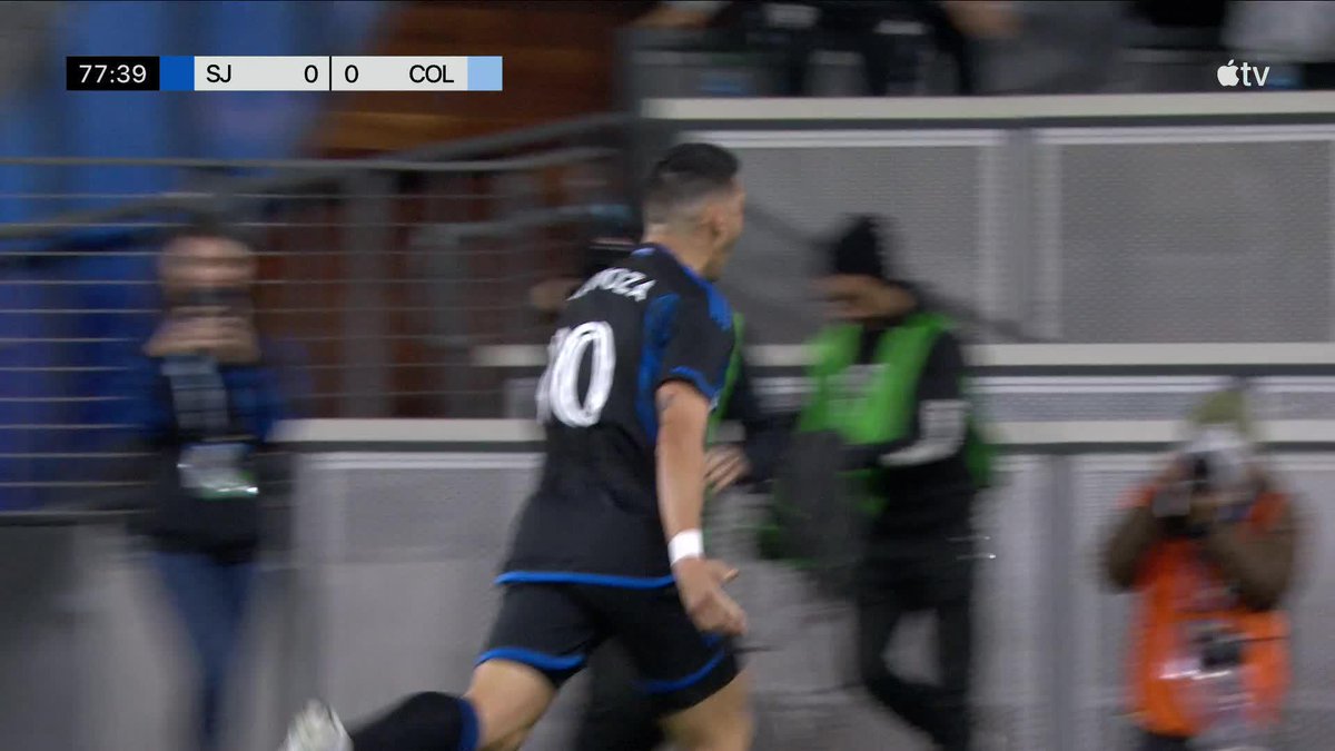 Espinoza from distance! 🤩 San Jose Earthquakes take the lead.