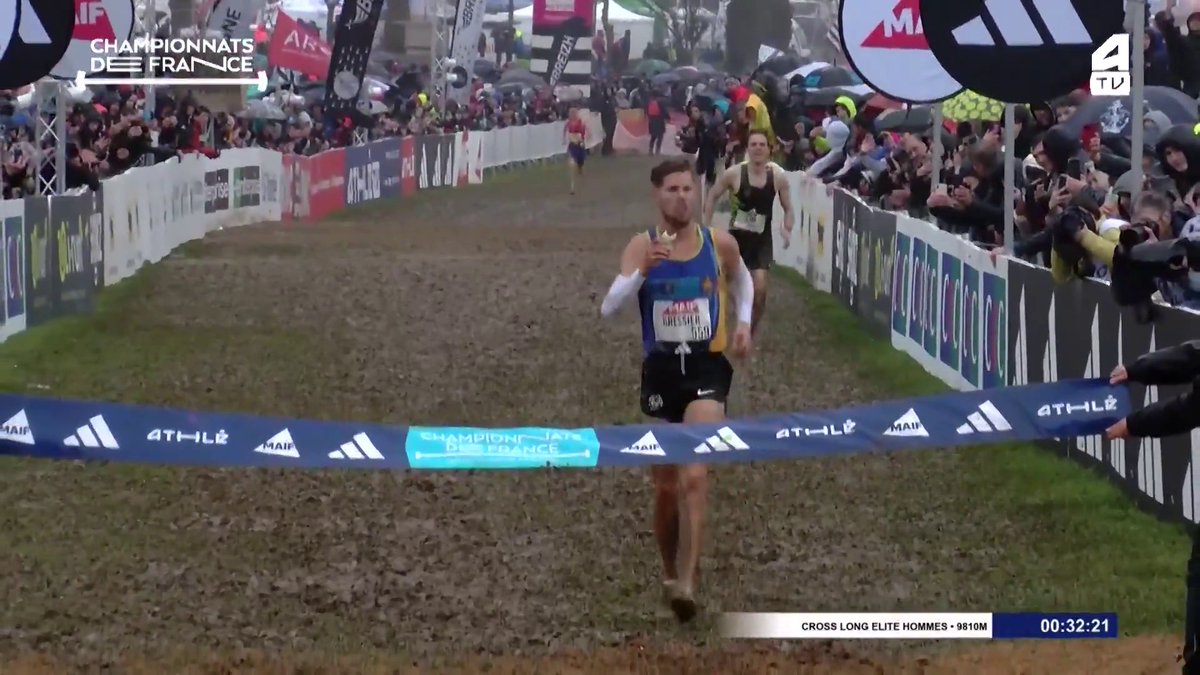 🔥 Première victoire sur le cross long Elite 🚹 ! 🥇 Jimmy Gressier (Boulogne-sur-Mer Ac) 🥈 Markus Georger (Luxeuil Athlé 70) 🥉 Fabien Palcau (Dijon Uc) 😋 Vous prendrez bien un bout de crêpe bretonne ? 💻 Suivez les #CFCross en 𝗗𝗜𝗥𝗘𝗖𝗧 sur