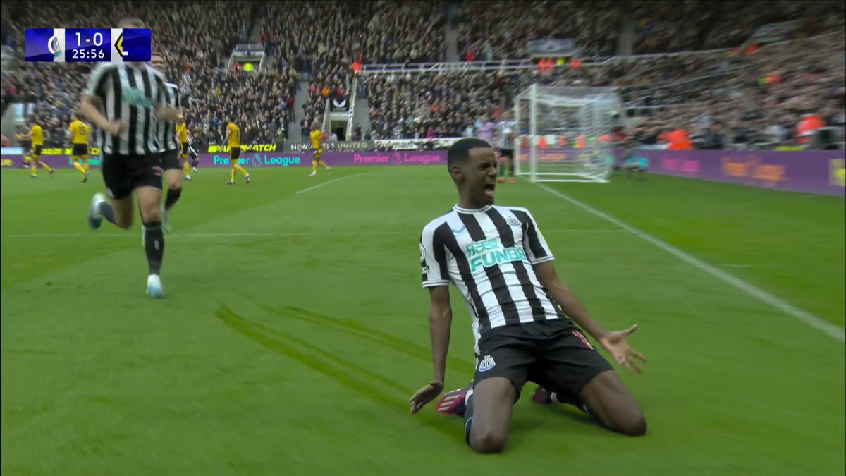 Alexander Isak with a 𝐬𝐞𝐧𝐬𝐚𝐭𝐢𝐨𝐧𝐚𝐥 header to give Newcastle the lead against Wolves! ⚽️