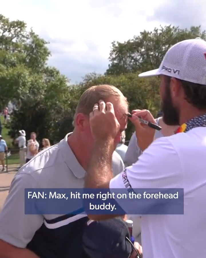From pickup lines to signing foreheads. @MaxHoma23 can do it all 😅