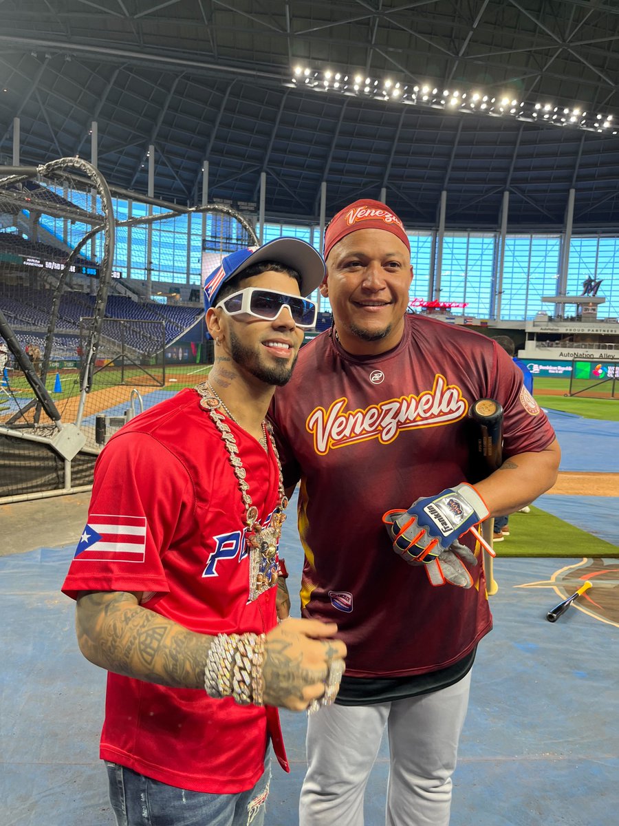 🇻🇪 🤝 🇵🇷 Encuentros de estrellas en el #WorldBaseballClassic. ⭐