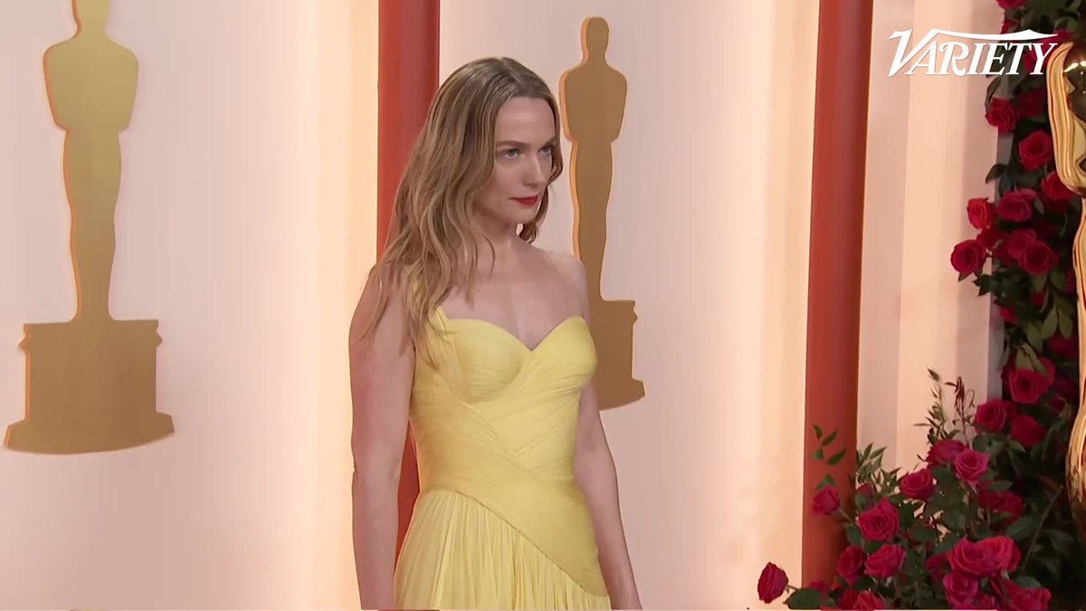 Best Supporting Actress nominee Kerry Condon is beautiful at the #Oscars.