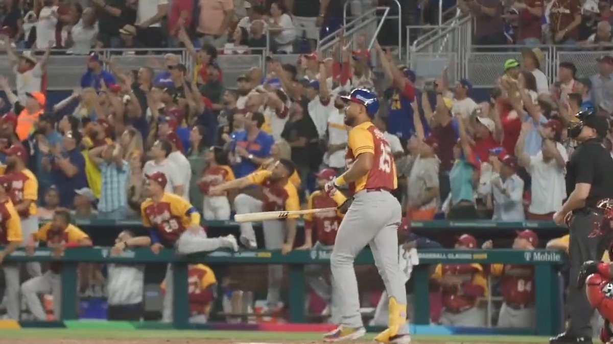 The homer, the celebration, the crowd. Team Venezuela is going crazy! #WorldBaseballClassic