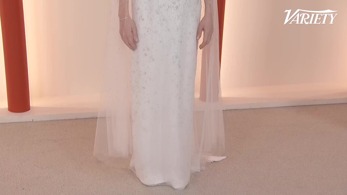 Best actress in a leading role nominee Michelle Williams arrives at the #Oscars.