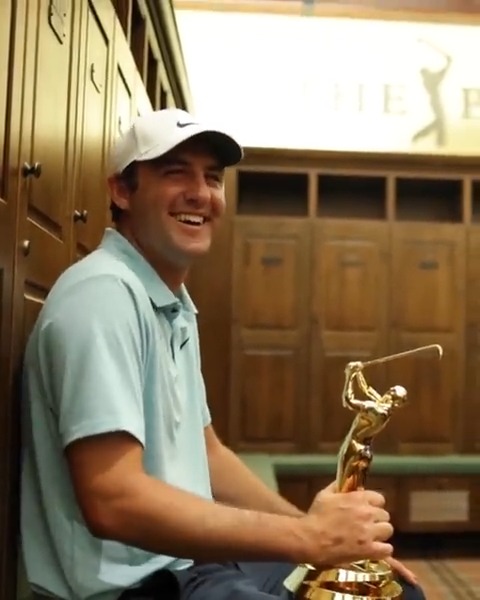 Scottie Scheffler laughing for 44 seconds 😃