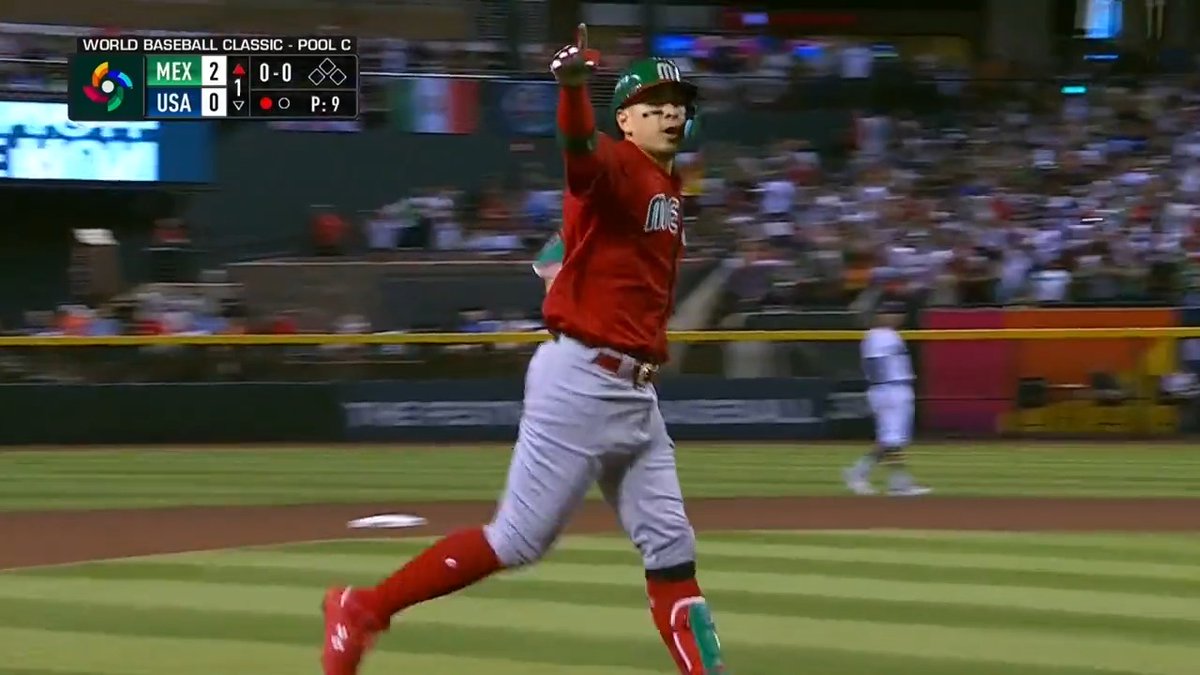 Joey Meneses wastes no time getting the scoring started. 💥 #WorldBaseballClassic