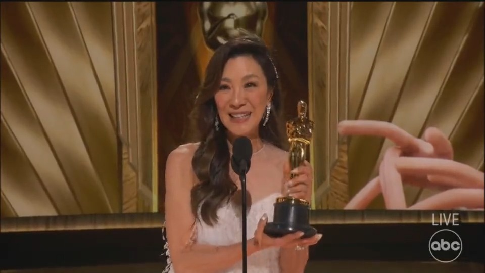 Michelle Yeoh makes history as she wins best actress at the #Oscars