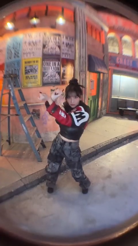 SET #MOMO FREE🗝 📌Listen "READY TO BE" Here🗝 #TWICE #트와이스 #READYTOBE #SETMEFREE