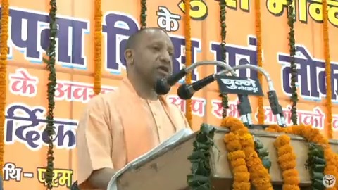 "गर्व से कहो- हम हिन्दू हैं।" स्वामी विवेकानंद ने यह अहसास हर भारत वासी को कराया था...