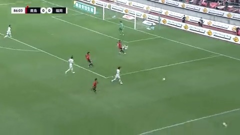 ／ ギョンギョンドリブル⁉️👀 ＼ 鹿島アントラーズ 松村優太 選手の推進力のあるドリブルと粘りで、CKを獲得🙌 鹿島アントラーズ #ワッキーチョイス