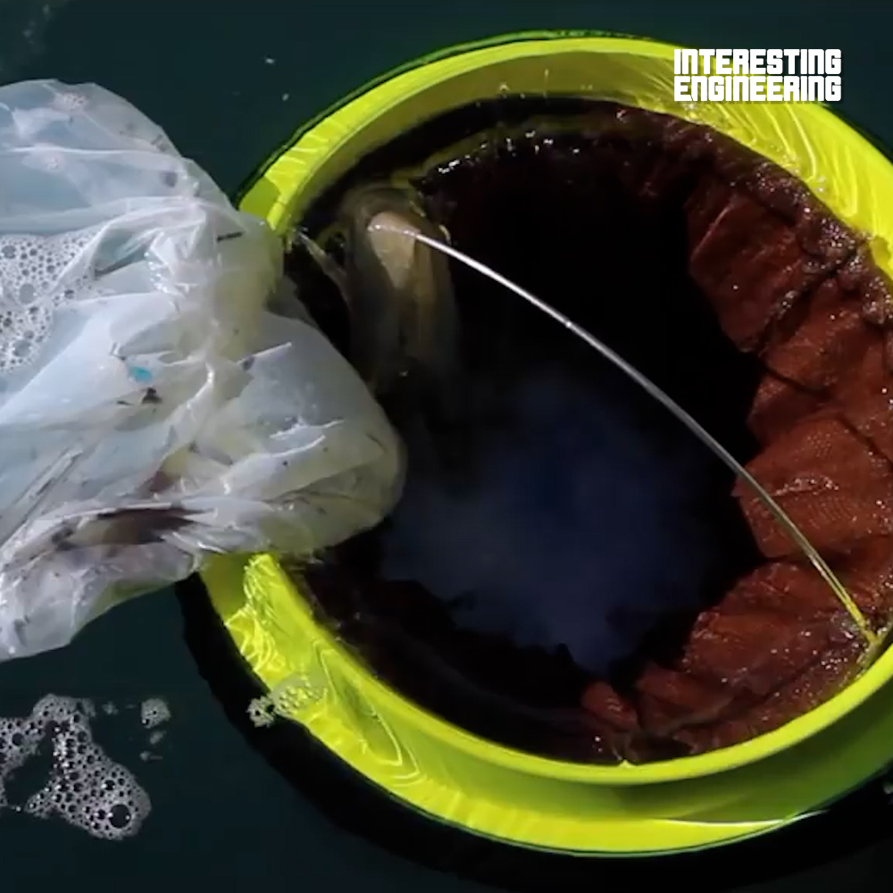 These floating trash cans have captured a few million pounds of trash from the ocean.