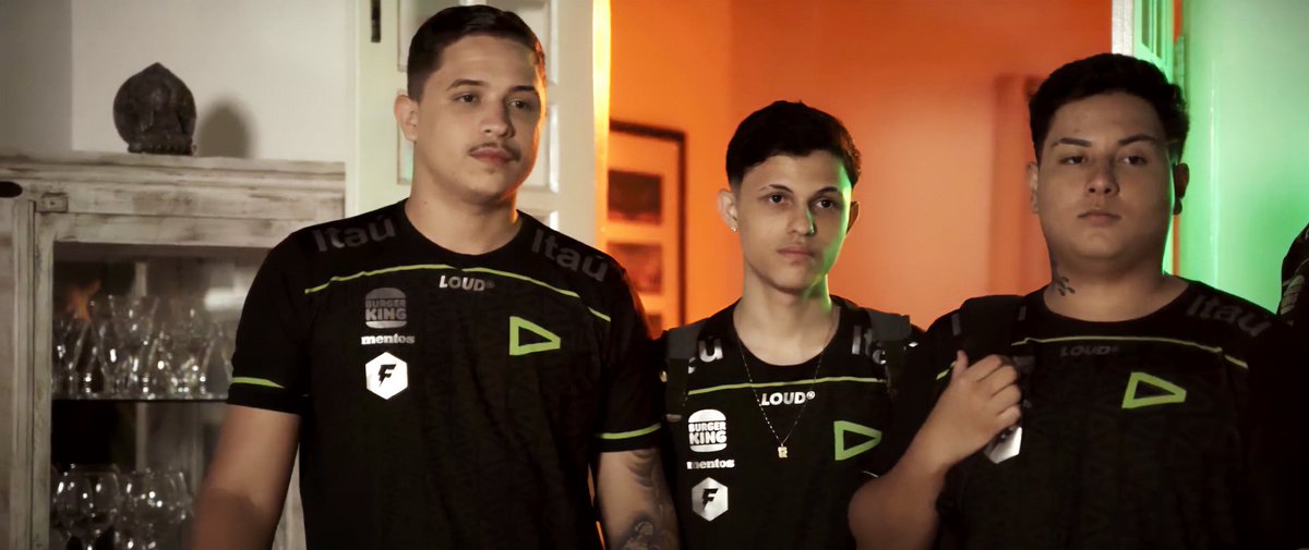 Agradecemos muito por todo apoio que vocês deram até aqui, mas chegou a hora de dizer adeus. Adeus pra line com apenas 4 membros, seja bem-vindo @loud_draxx7! 💚
