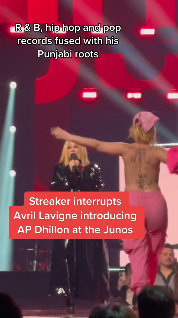 A streaker jumped on stage while Avril Lavigne was introducing AP Dhillon at the #junos 😱😳 Can’t say I expected that, but Avril handled that like a BOSS! #avrillavigne #avril #apdhillon #junoawards